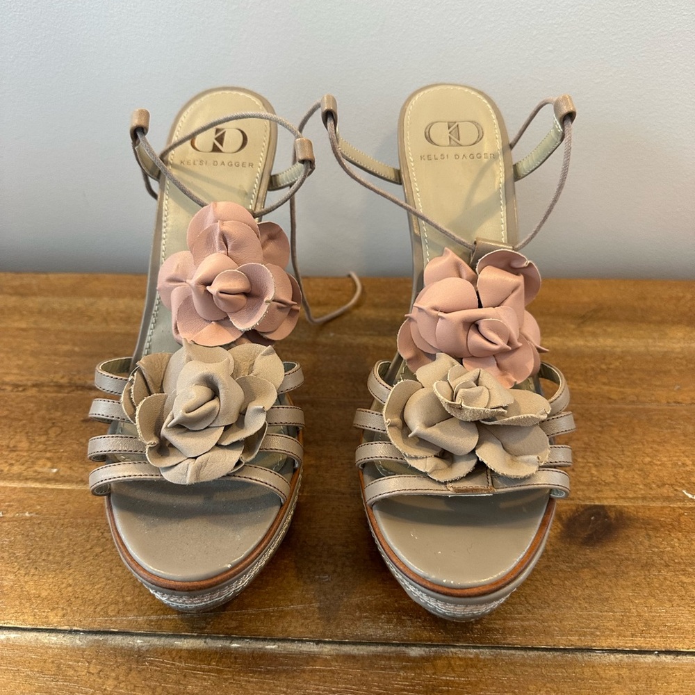 Kelsi Dagger Women's Sandals with Floral Accents - Brown and Pink